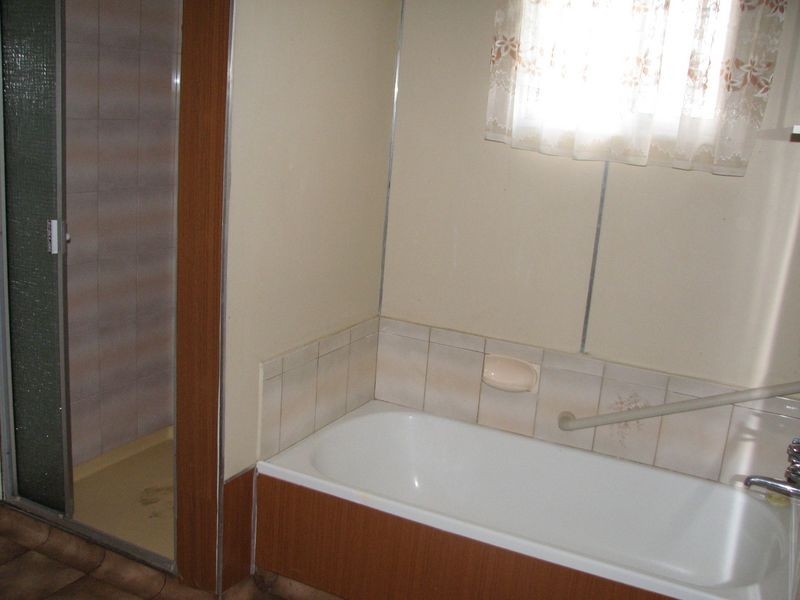 2 St Phillack Cresent, Rawson VIC 3825