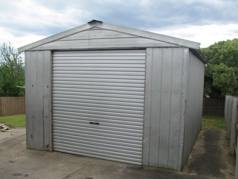 10 Windsor Avenue, Moe VIC 3825