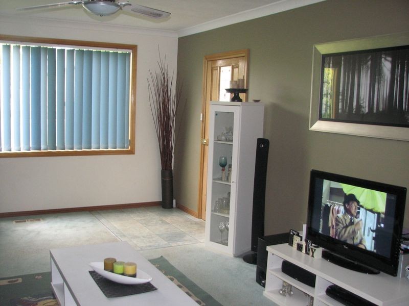 20 Boolarra Avenue, Newborough VIC 3825