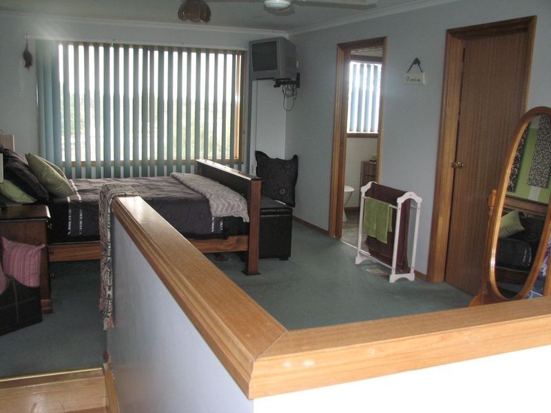 20 Boolarra Avenue, Newborough VIC 3825