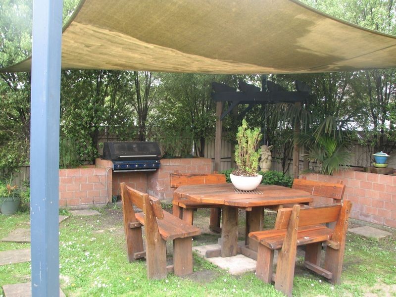 20 Boolarra Avenue, Newborough VIC 3825