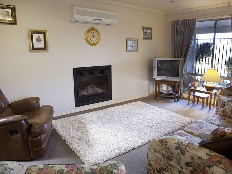 29 Outlook Drive, Drouin VIC 3818