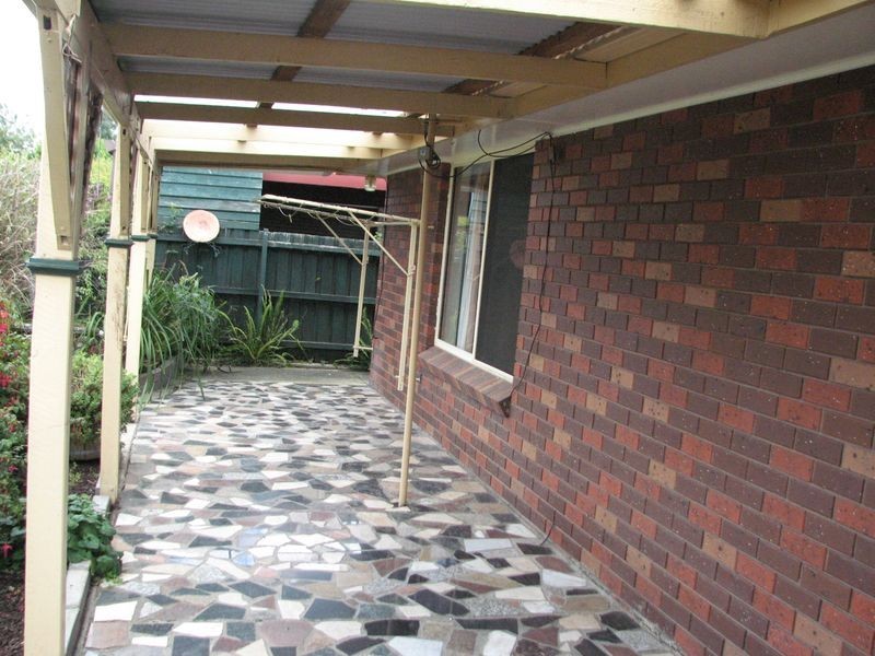 27 Castle Street, Moe VIC 3825