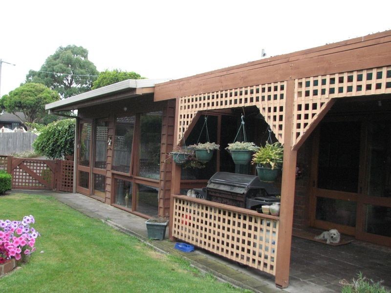 30 Randall Cresent, Moe VIC 3825