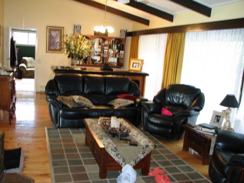 9 Lisle Street, Moe VIC 3825