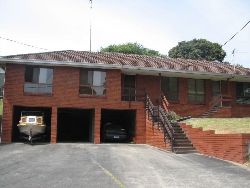21 Haunted Hills Road, Newborough VIC 3825