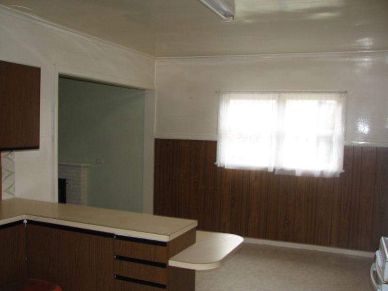 2-4 Stirling Street, Moe VIC 3825