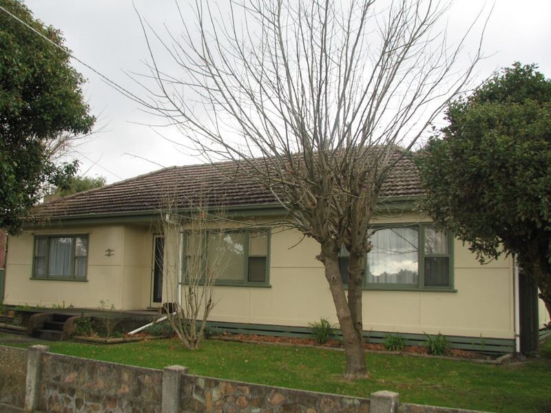 2-4 Stirling Street, Moe VIC 3825