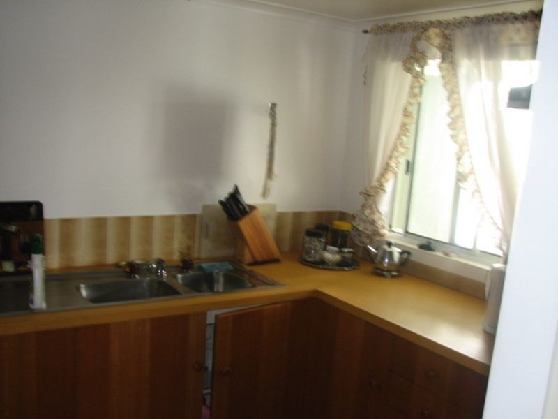 86 Hennessey Street, Moe VIC 3825