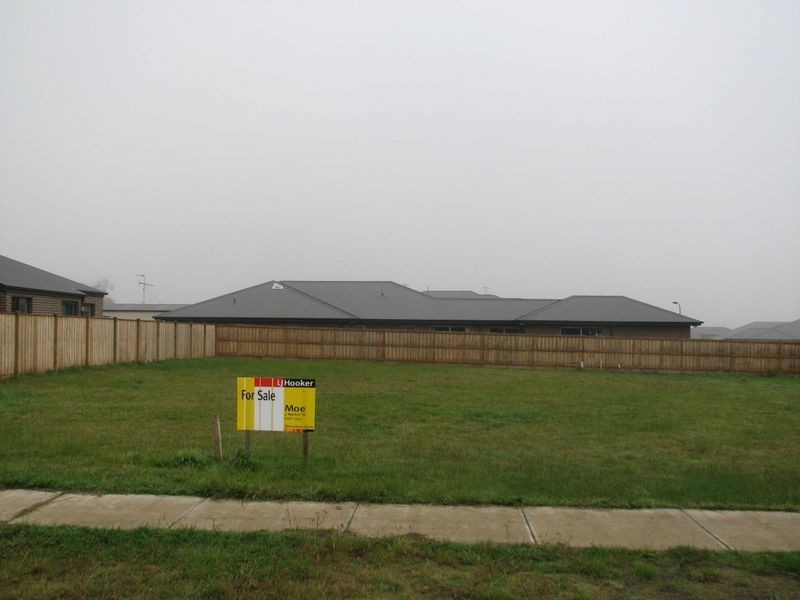 16 Harrison Bvd, Newborough VIC 3825