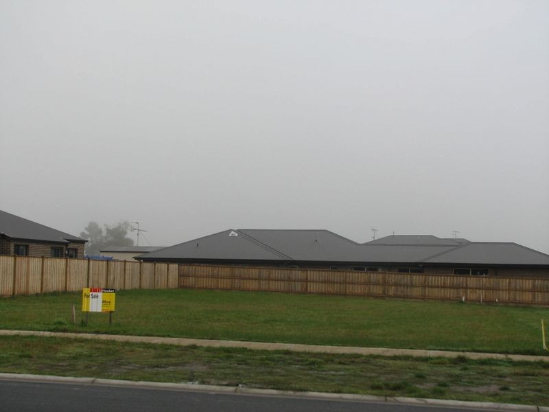 16 Harrison Bvd, Newborough VIC 3825