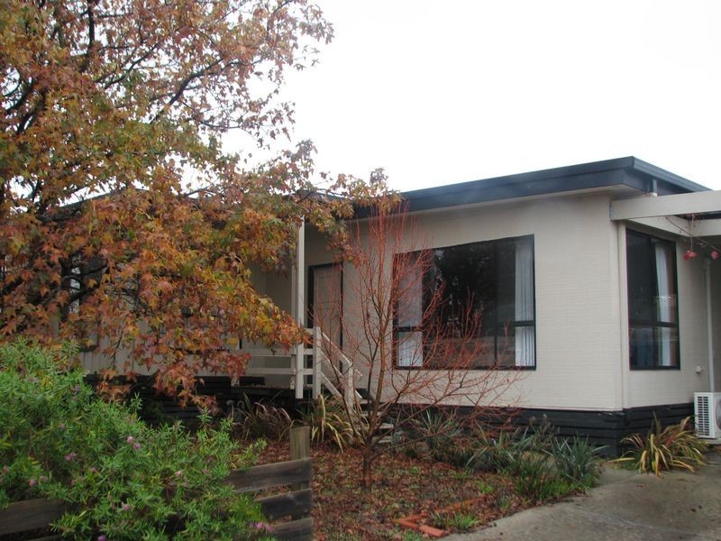 7 Powell Street, Newborough VIC 3825