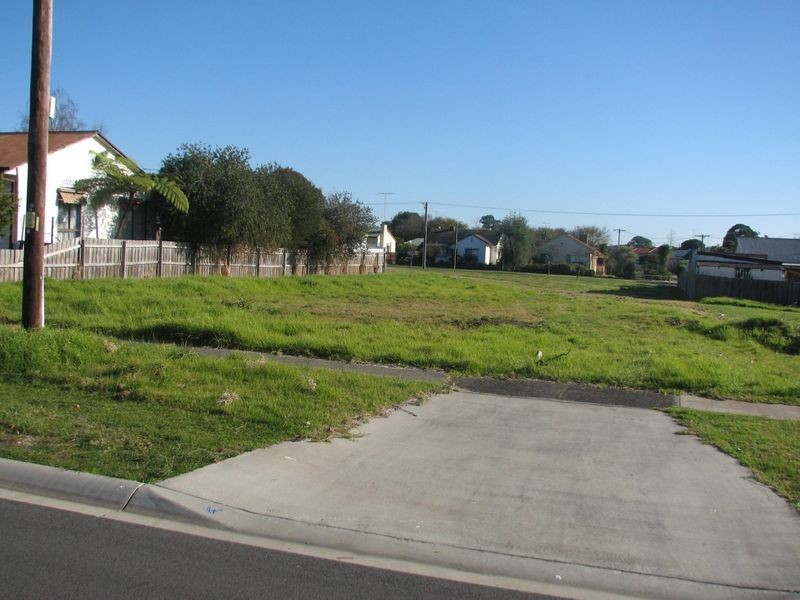 10 Parer Avenue, Moe VIC 3825