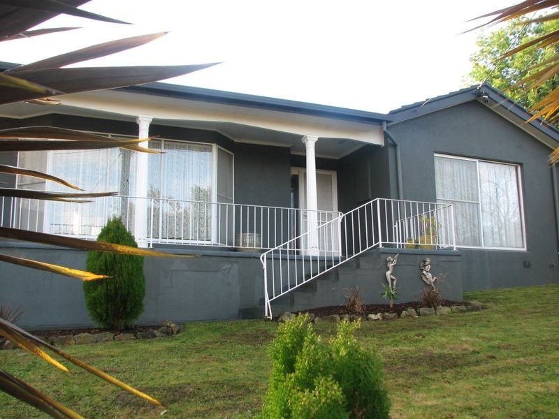 38 Smallburn Avenue, Newborough VIC 3825