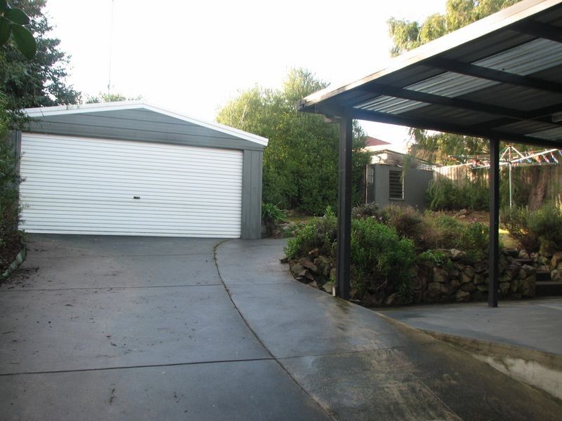 38 Smallburn Avenue, Newborough VIC 3825