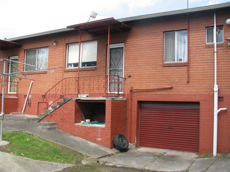 1 2 3 & 4/ Shanahan Parade, Newborough VIC 3825