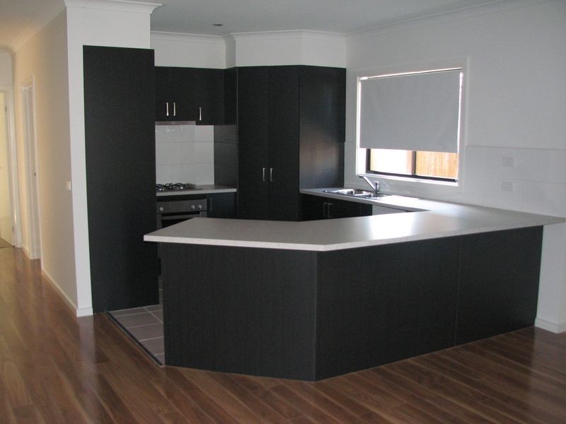 1A Sweetwater Place, Moe VIC 3825