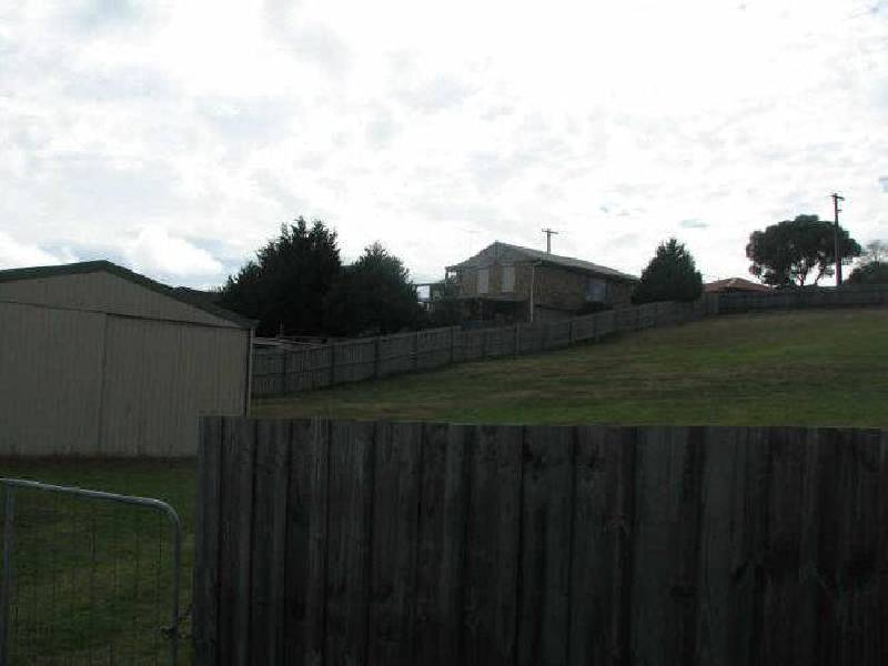 6 Taurus Way, Moe VIC 3825