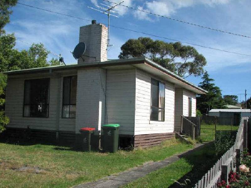 9 Victoria Street, Moe VIC 3825
