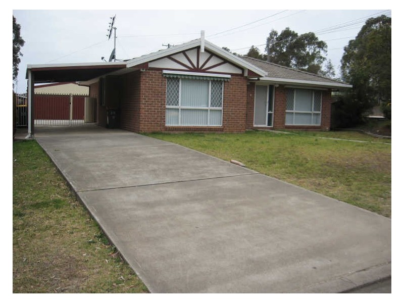 36 Moresby Street, Nowra NSW 2541
