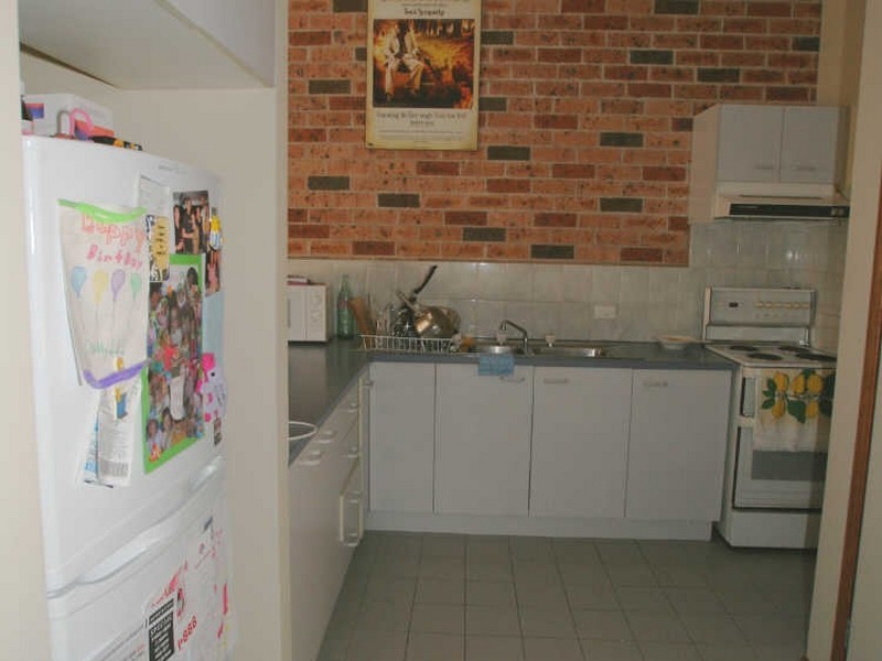 11/27 Bowada Street, Bomaderry NSW 2541