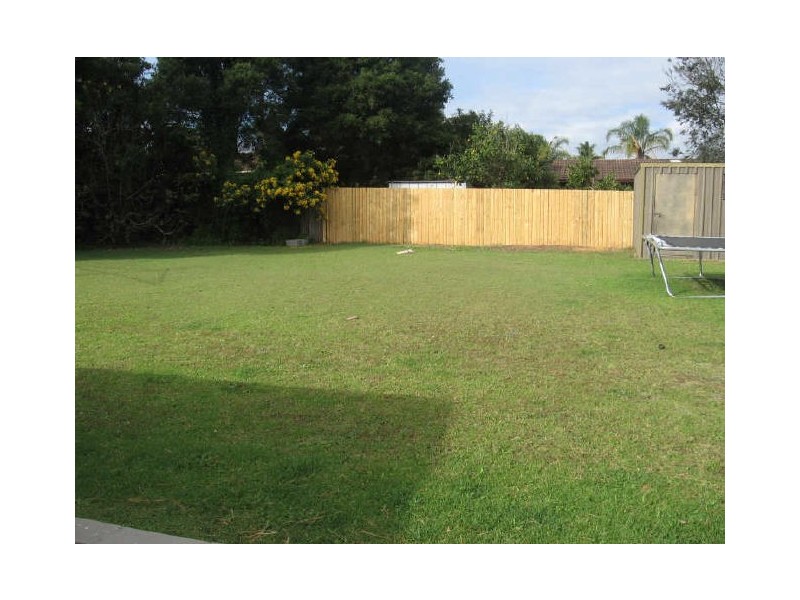 18 Coconut Dr,, North Nowra NSW 2541