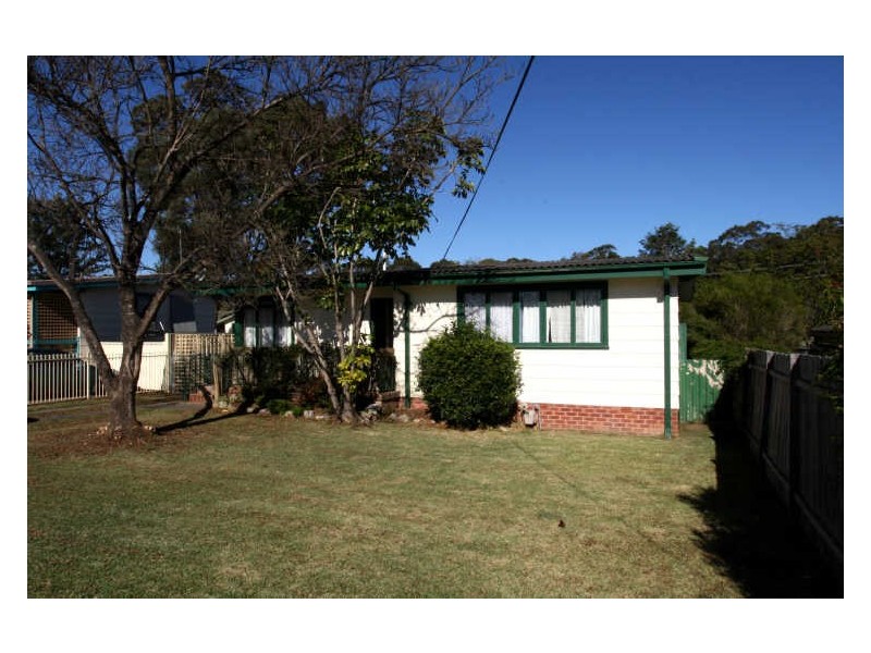 12 Quiberon Street, Nowra NSW 2541