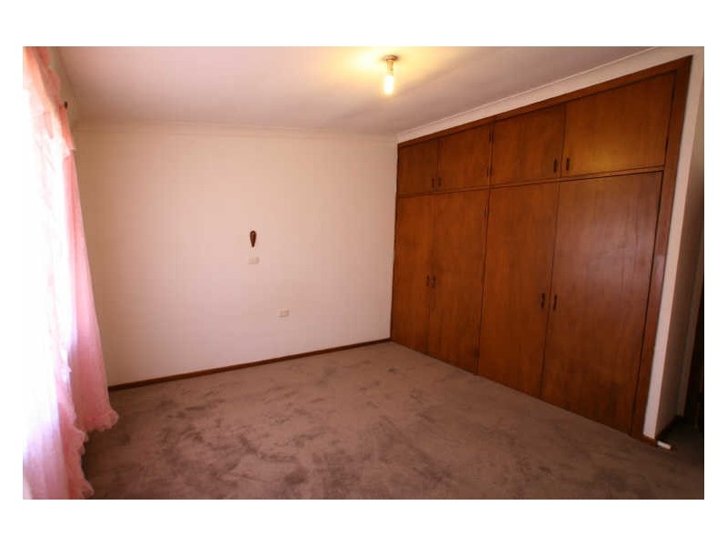 12 Quiberon Street, Nowra NSW 2541