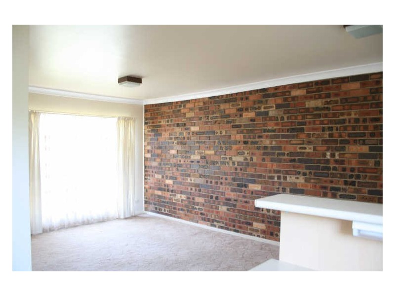 2/430 Princes Highway, Bomaderry NSW 2541