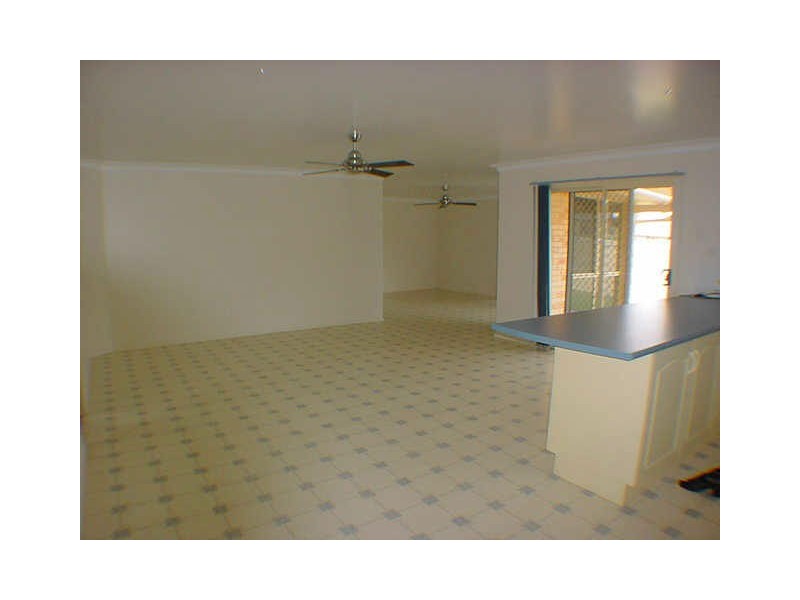 3 Marsden Close, Worrigee NSW 2540