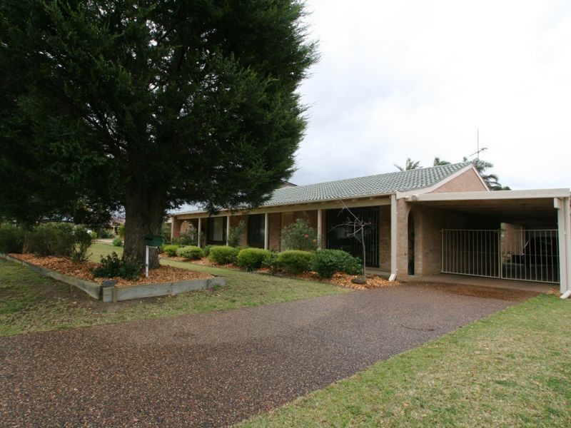 20 Caroola Pde, North Nowra NSW 2541