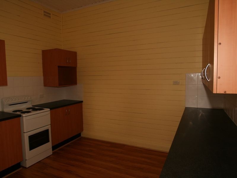 55 Osborne Street, Nowra NSW 2541