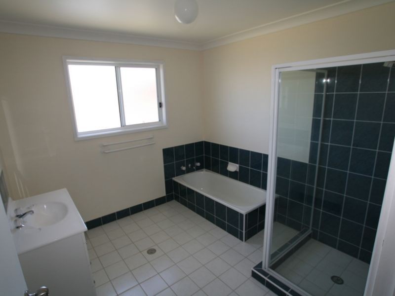 17 Riveroak Street, Worrigee NSW 2540
