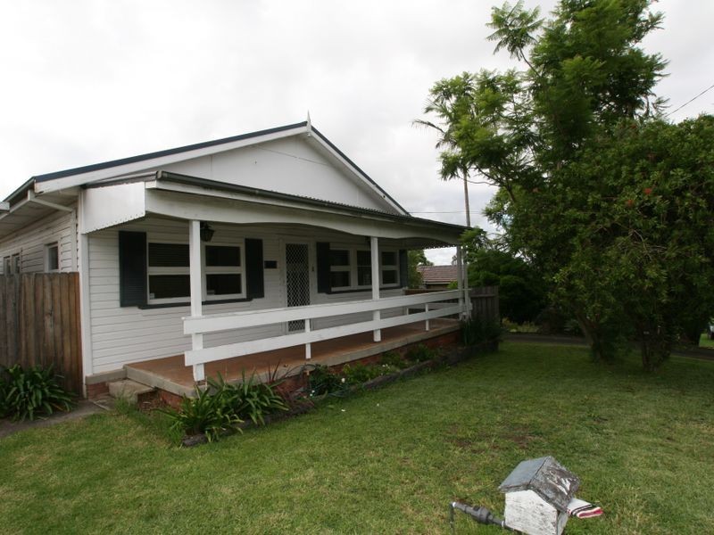 12 Karowa Street, Bomaderry NSW 2541