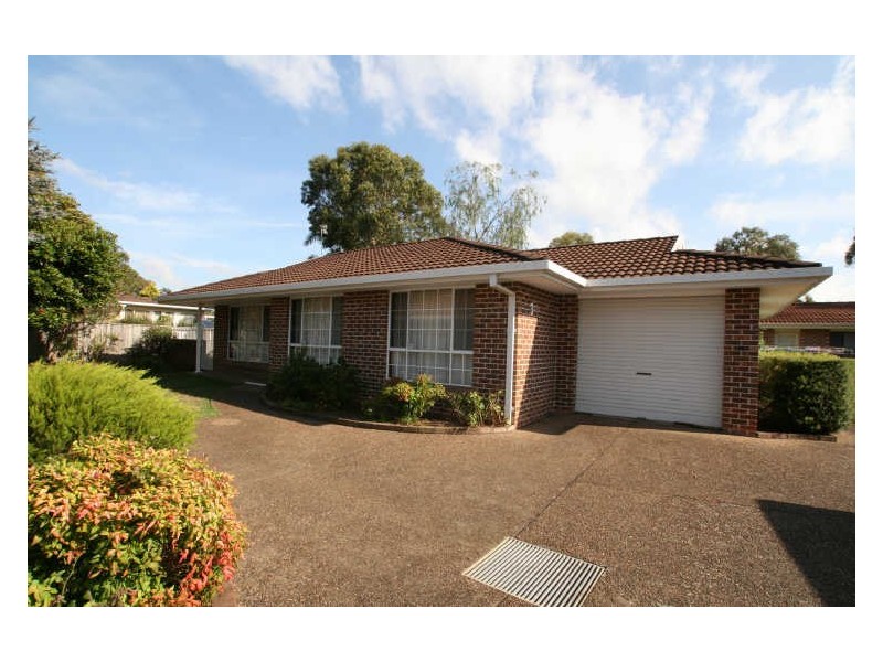 3/2 Brodie Close, Bomaderry NSW 2541