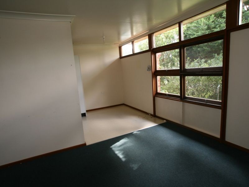 78 Sampson Crescent, Bomaderry NSW 2541