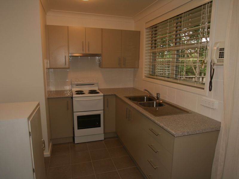 2/19 Coomea Street, Bomaderry NSW 2541