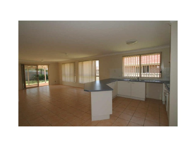 51 St James Crescent, Worrigee NSW 2540