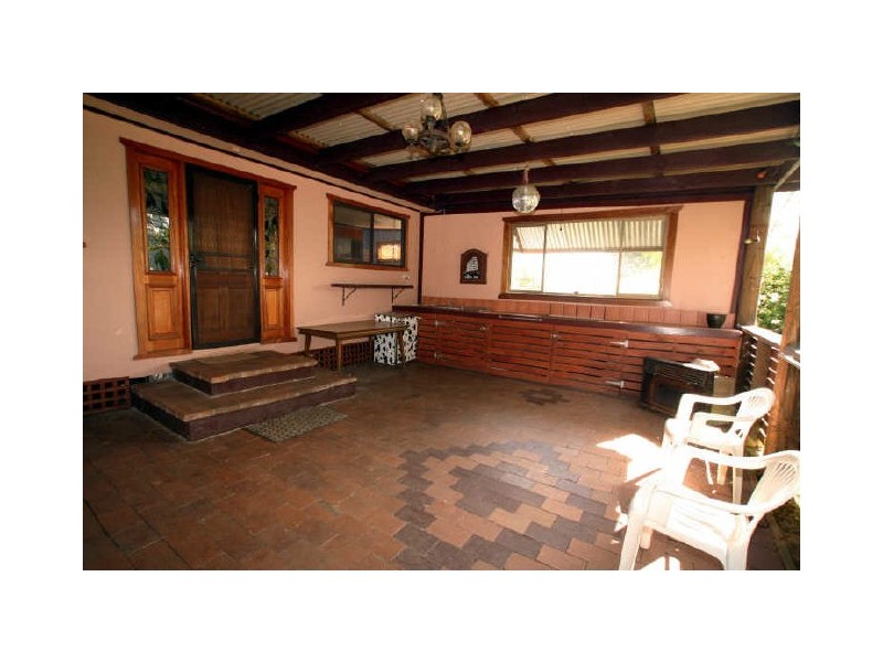 47 Cambewarra Road, Bomaderry NSW 2541