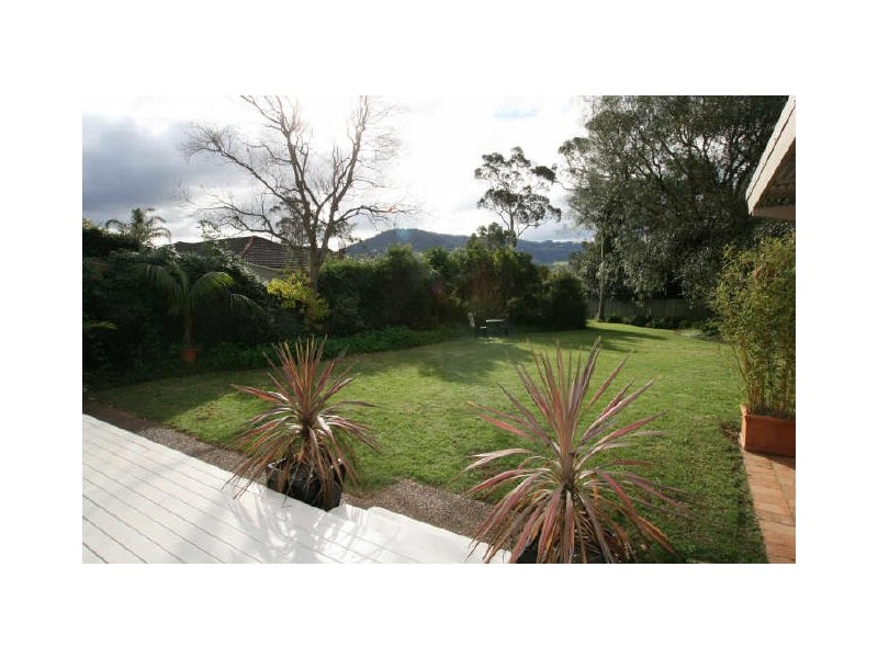 12 Chestnut Avenue, Bomaderry NSW 2541