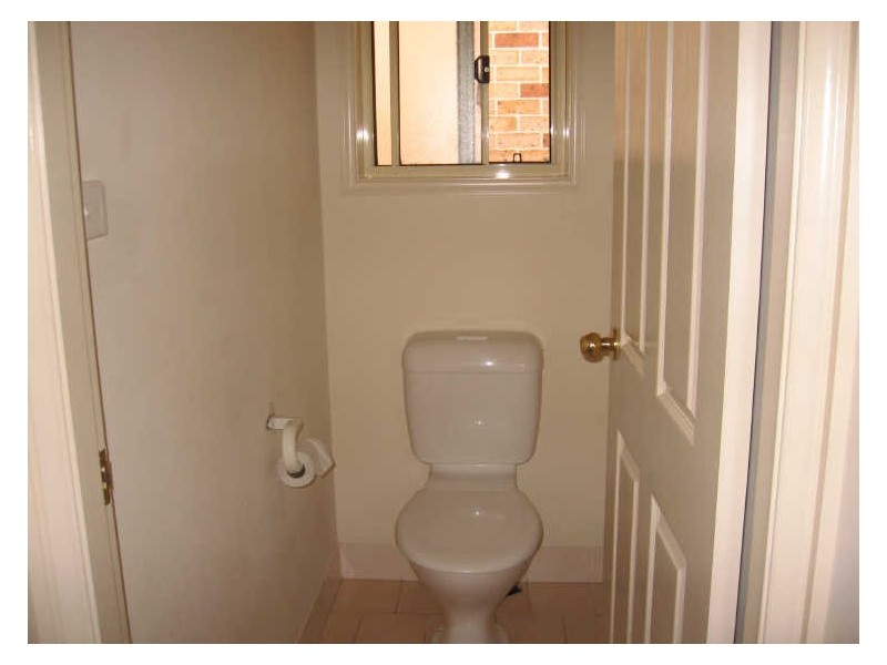 3/67 Brinawarr St, Bomaderry NSW 2541