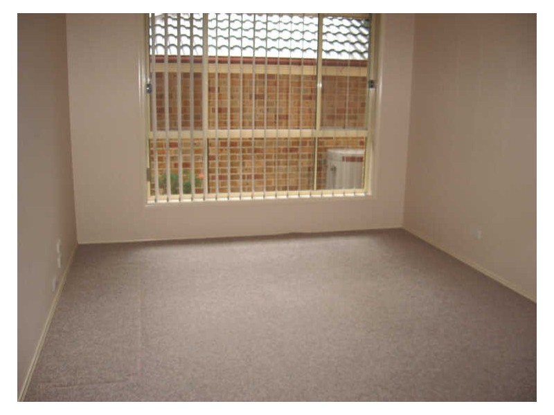 3/67 Brinawarr St, Bomaderry NSW 2541