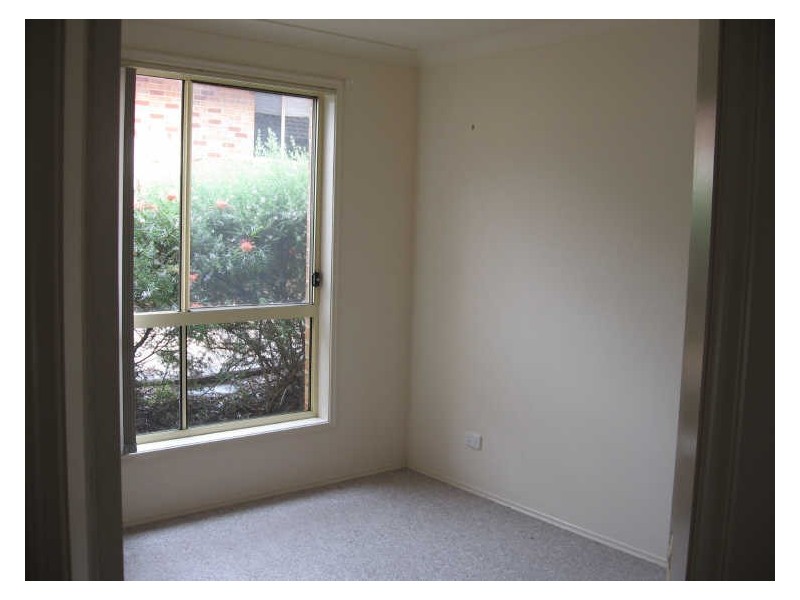 3/67 Brinawarr St, Bomaderry NSW 2541