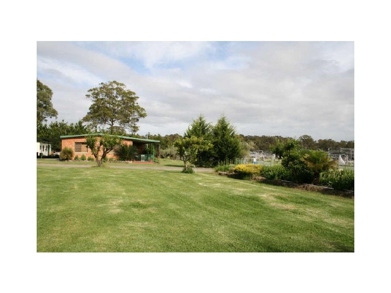 64 Watt Road, Falls Creek NSW 2540
