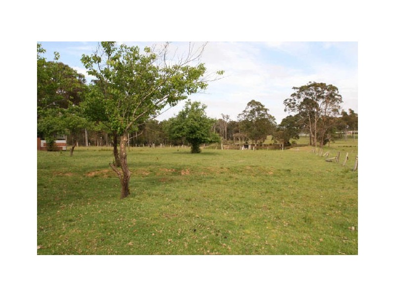 64 Watt Road, Falls Creek NSW 2540
