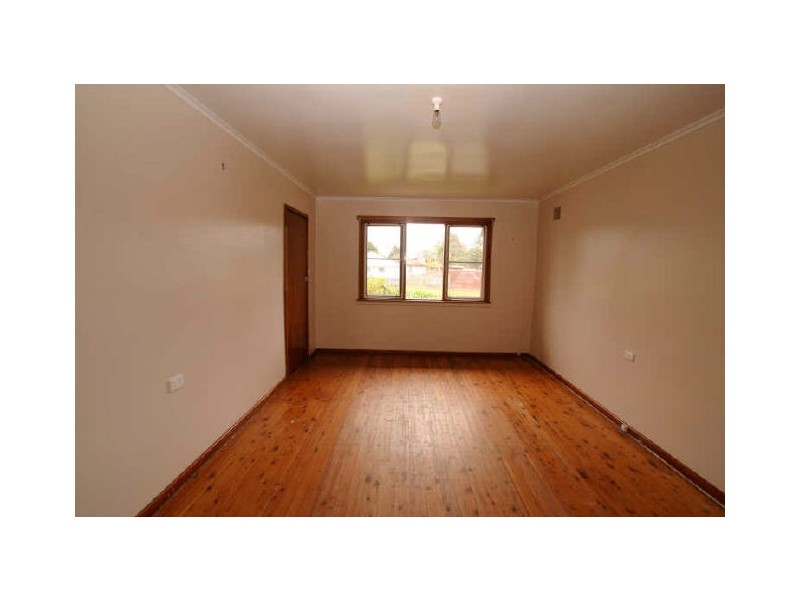 22 McKay Street, Nowra NSW 2541