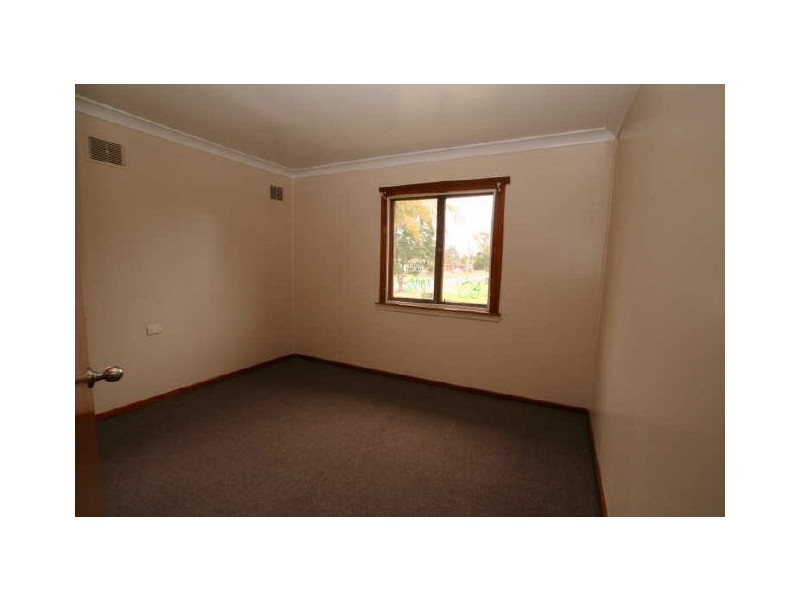 22 McKay Street, Nowra NSW 2541