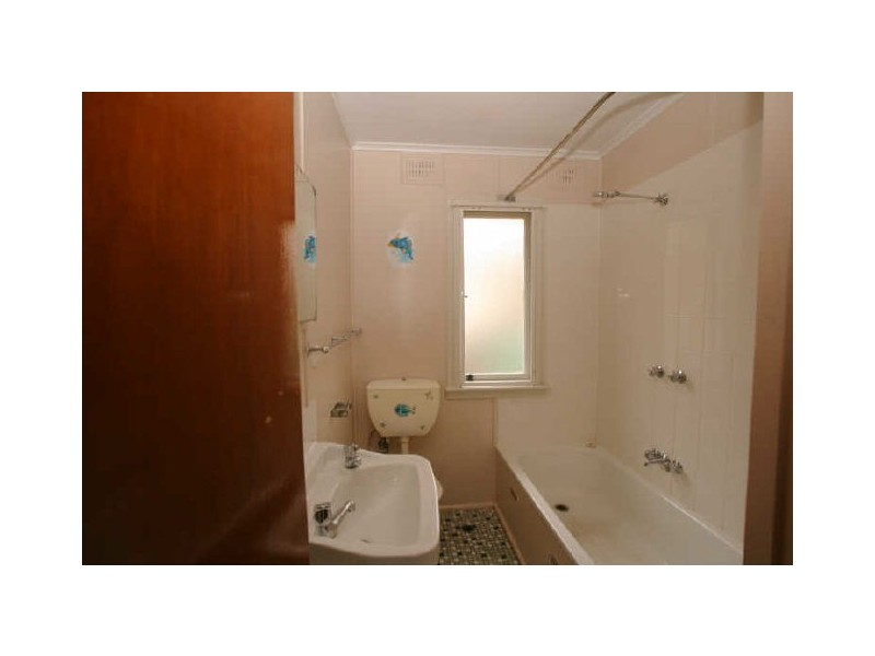 22 McKay Street, Nowra NSW 2541