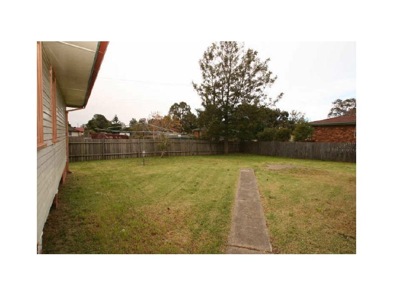 22 McKay Street, Nowra NSW 2541