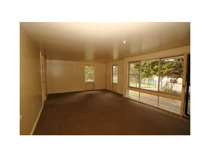 13 Torridon Street, Nowra NSW 2541